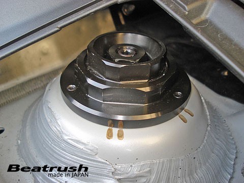 Laile Передняя верхняя опора с шаровым шарниром S138041TM-FP