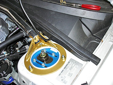 Laile Передняя распорка стоек амортизаторов S86016-FTA