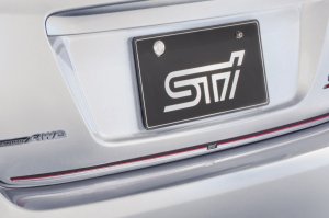 STI Гарнитур крышки багажника (комби) ST91042VV070